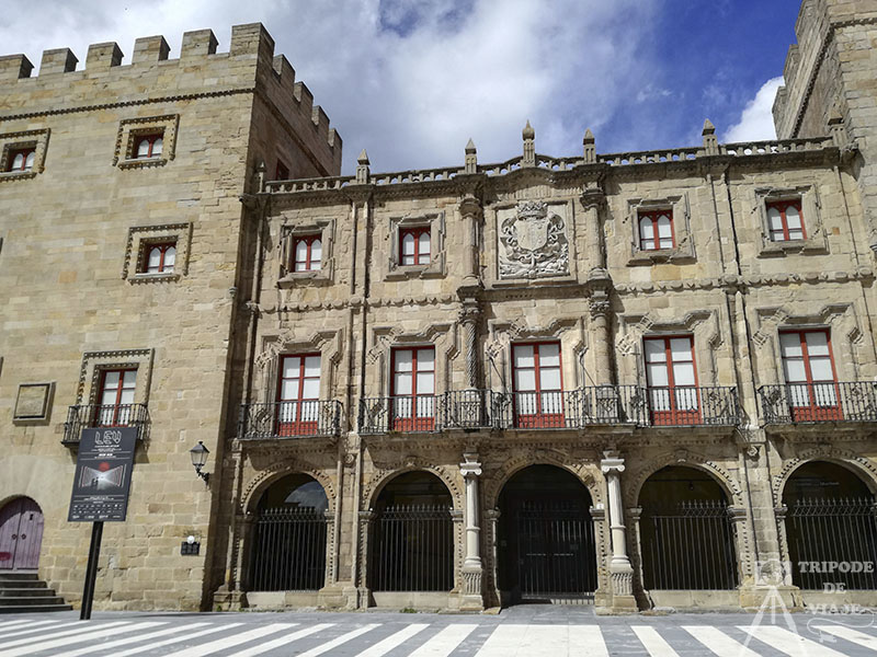 Palacio de Revillagigedo, día 2 en Asturias